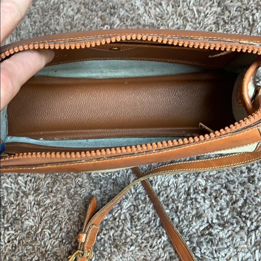 Vintage Dooney & Bourke crossbody purse - Picture 11 of 16